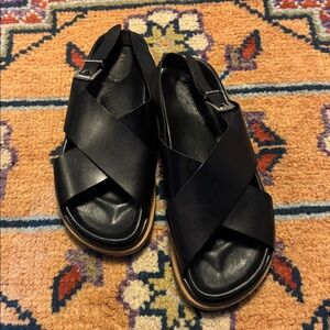 ALOHAS Black and Tan Sandals